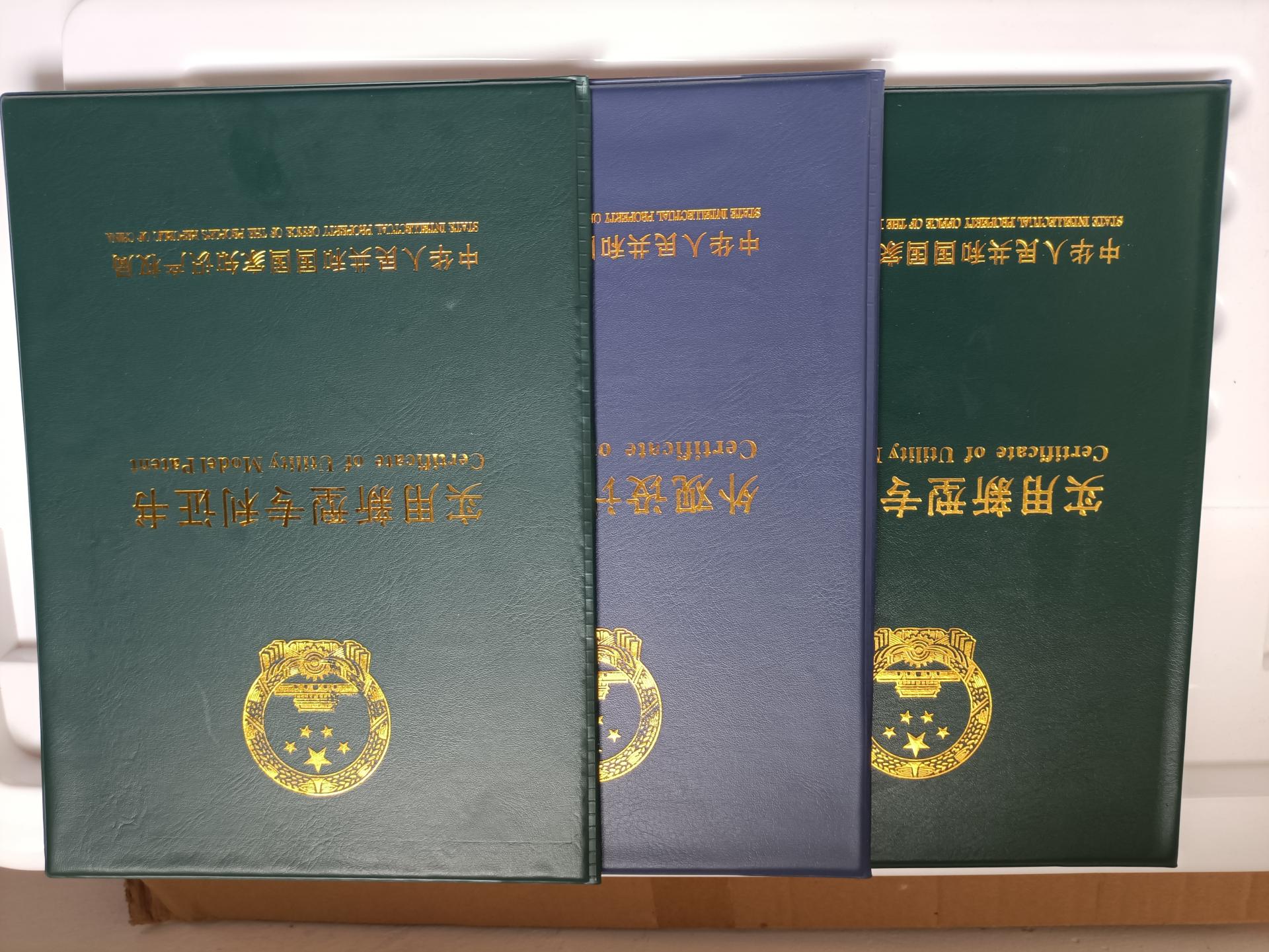将勺子和筷子组合 武汉一大学生设计“多功能勺子”获国家专利